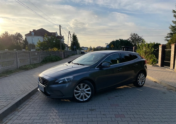 Volvo V40 cena 34950 przebieg: 278900, rok produkcji 2013 z Warszawa małe 781
